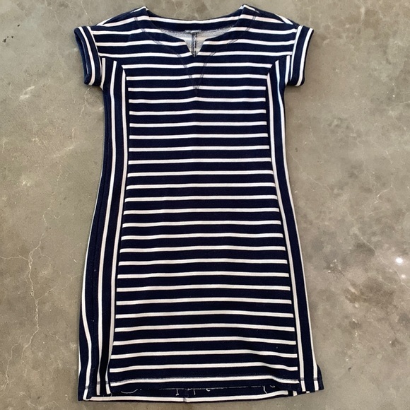 Sweatshirt striped dress - short sleeves - Picture 1 of 8